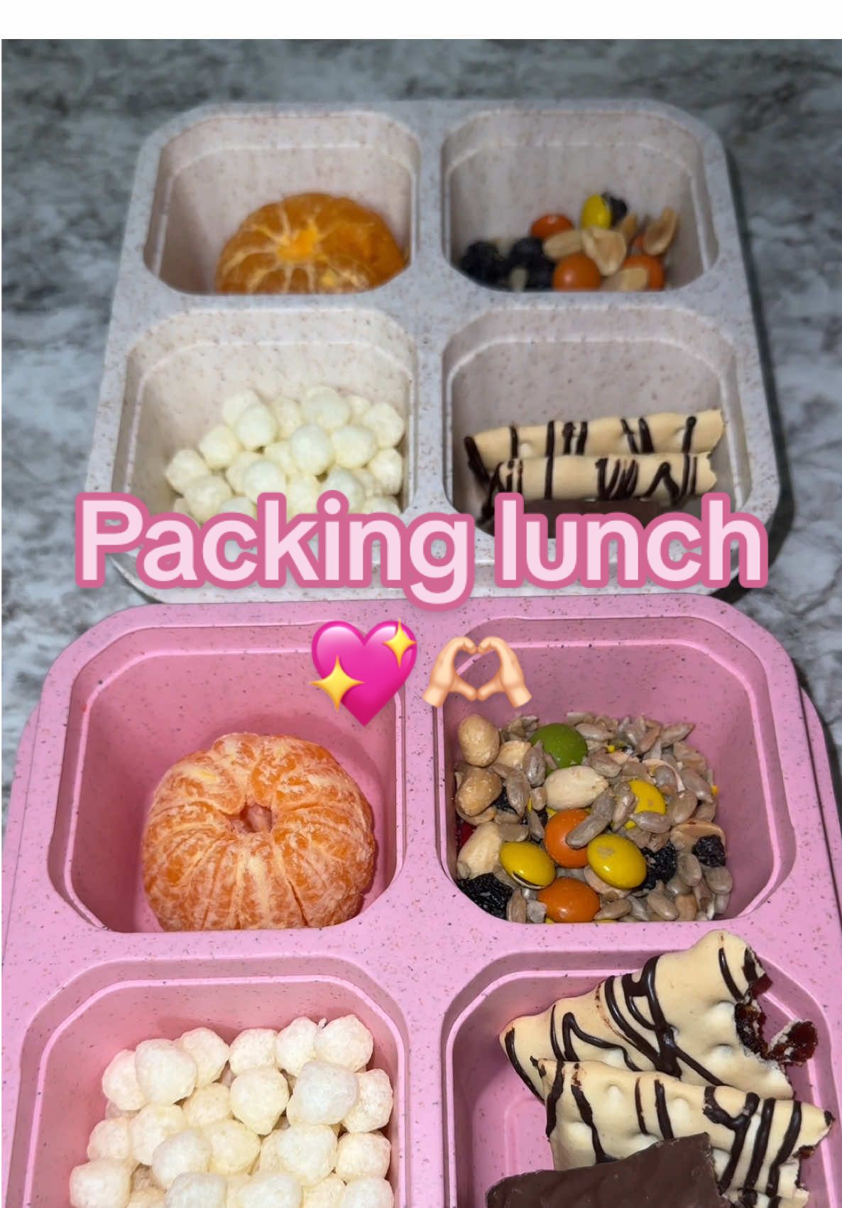 Let’s pack lunch today! One day closer to Friday 🎉🫶🏻 #packinglunch #packingasmr #schoollunch #schoollunchideas #schoollunches #schoollunchbox #kidslunch #kidslunchideas 