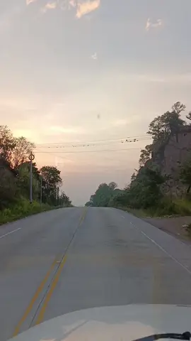 siempre perfil bajo 😼 #carretera #tiktokviral #paratiiiiiiiiiiiiiiiiiiiiiiiiiiiiiii #atardecer #honduras #tiktokviral #corridos 