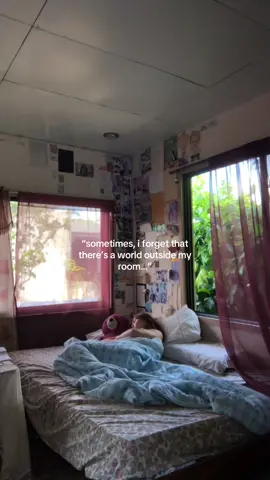 i think that’s the whole point with having your safe space 💗 #fyp #foryou #tiktokph #xyzbca #relatable #scenario #safespace #myroom #cozyroom 