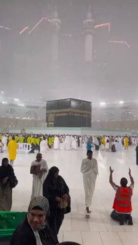 indah sekali ya allah ciptaanmu,semoga kelak kami bisa pergi ke tanah sucimu #makkah #makkahmadinah #makkahalmukarramah #makkahmadinah🕋 #hijrahstory #hijrah_istiqomah #islamic_media #islamicreminder #islamic_video 