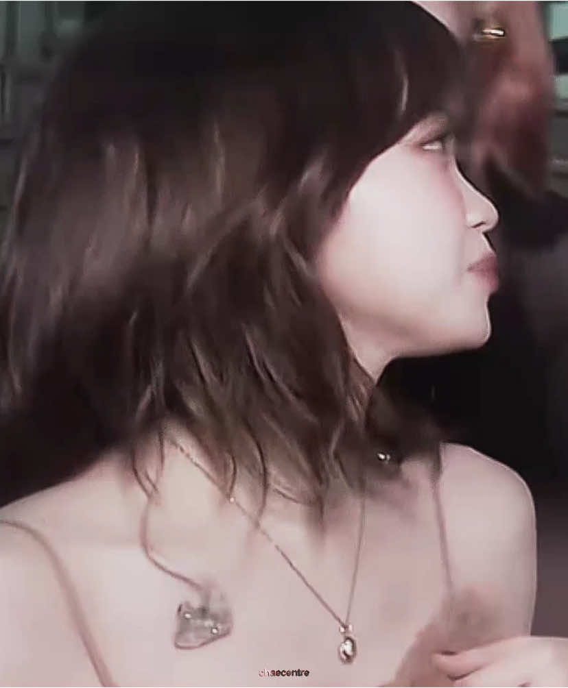 try not to blink and you might just catch all of them | #chaewon #kimchaewon #yunjin #huhyunjin #purinz #르세라핌 #김채원 #허윤진 #kpop #edit #lesserafim #le_sserafim #lesserafimedit #chaewonedit #yunjinedit #purinzedit #chaecentre #le_sserafim_hot #hot #fyp 