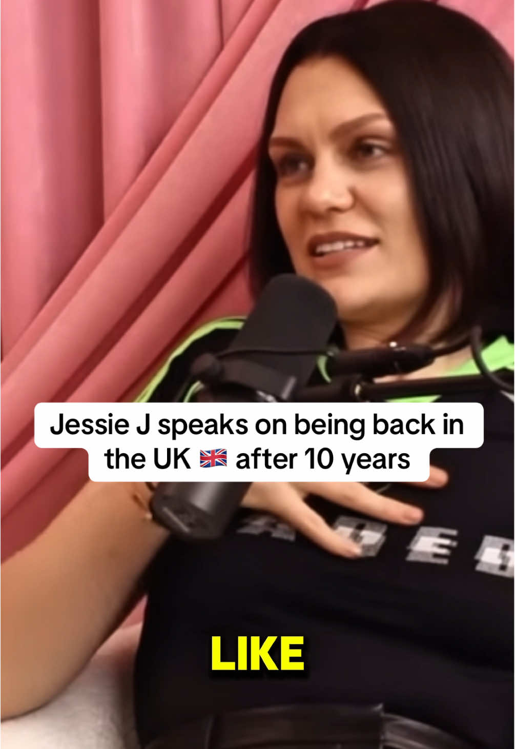 Jessie J speaks on being in the UK 🇬🇧 #jessiej #fyp #foryo #popculture #podcasts #jamesarthur #adele #arianagrande #nickiminaj #CapCut 