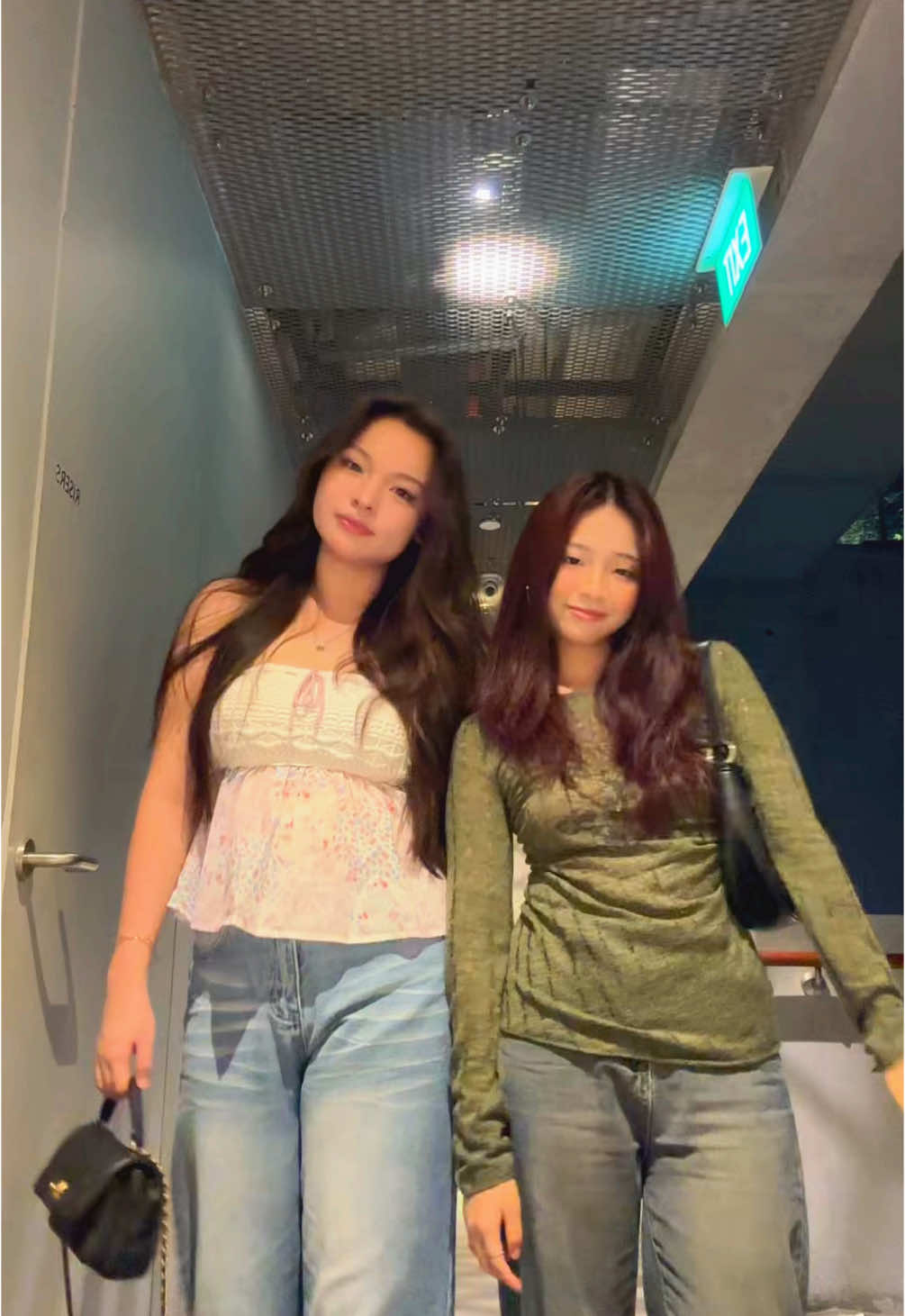 swapped aesthetics today😓