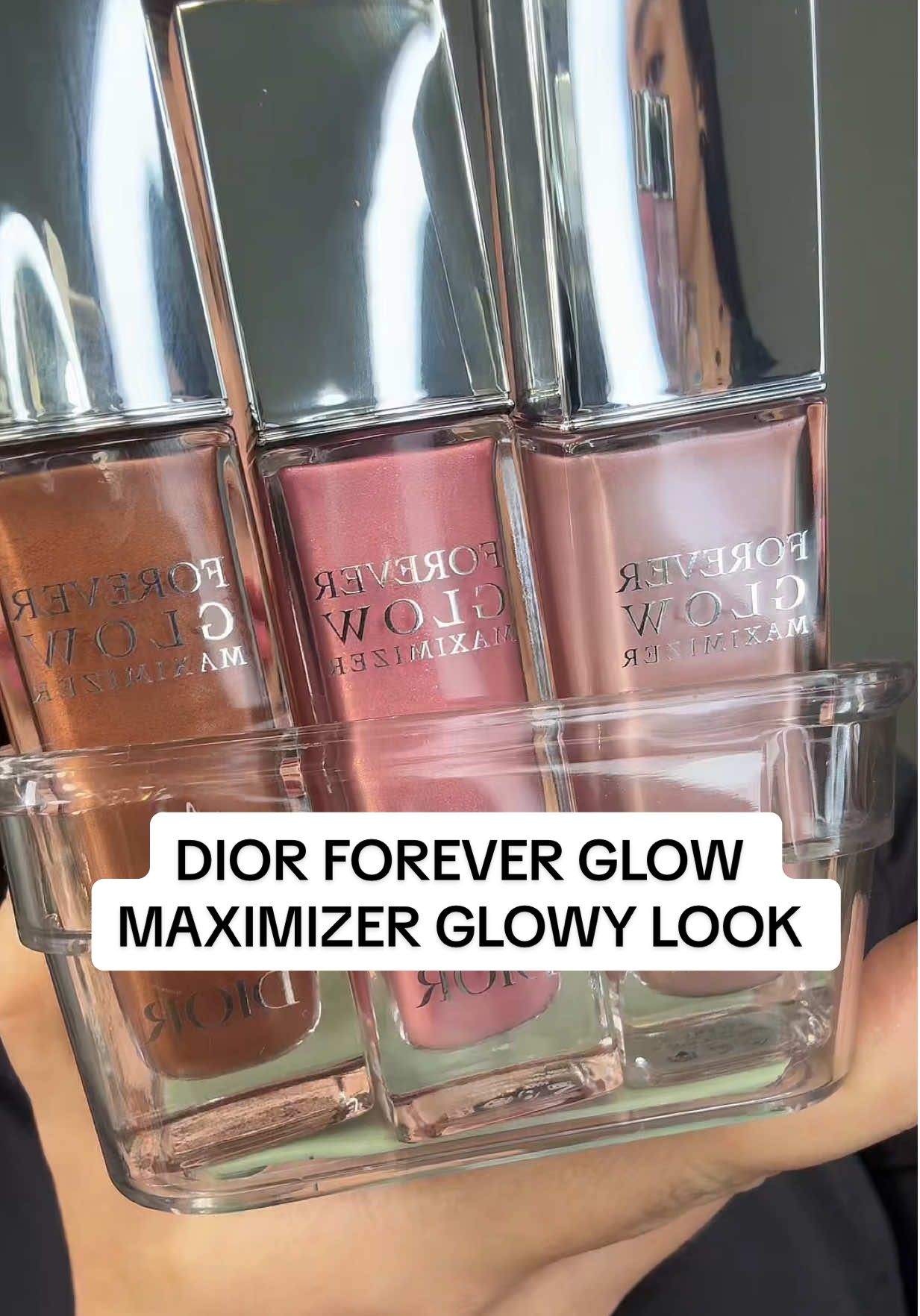 Going for a glowy no-makeup makeup look using a trio of the @Diorbeauty Forever Glow Maximizer using the shades Bronze, Tutu and Pink! Also used @Charlotte Tilbury Unreal Skin Sheer Glow Tint shade 5 medium, @Lancôme Idole Flutter Extension Mascara and @KIKO Milano 3D Hydra Lip Gloss shade 05 a beautiful pink shimmer gloss! #makeup #GlowUp #diorbeauty #dior #glowyskin #beauty #glowing #glowingskintips #fyp #fypシ #lancome #charlottetilbury #kikomilano #lancomeidole 