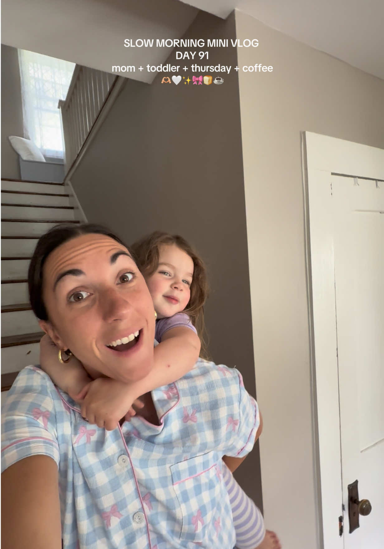 Day 91 of my morning mini vlogs for the new year! Shout out to @benmorrison205 and @Lauren for another awesome sourdough loaf 🫶🏼🌸 #sourdough #sourdoughbread #mom #momvlog #momvlogger #momvlogs #mommorningroutine #mommorning #minivlog #spendthemorningwithme #morninginmylife #morningroutine #morningvlog #morningcheer #goodmorning #toddlermom #morningcoffee #coffee #slowmorning #slowmornings 