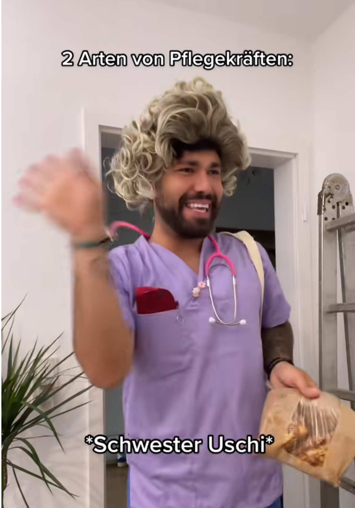 Schwester Rabiata ist on Fire 😂 #pflegehumor #comedy #krankenschwester #schwesterrabiata #erinnerung  
