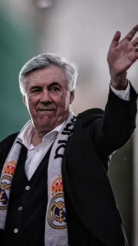 Gracias ❤️ Gracias por todo lo que nos has dado y que jamás te podremos devolver, Gracias por dar la cara siempre por nosotros, por respetar y amar nuestro escudo,  Gracias por levantarnos, una, y otra y otra, y otra vez Gracias, por ayudarnos, a alcanzar el sueño que otro no pudo,  Carletto, estaría una vida entera dándote las gracias, porque lo que tú has hecho aquí, aunque algunos quieran mancharlo, no lo ha logrado nadie.  Y es que en tan solo 6 temporadas, te has convertido en el más laureado de todos los tiempos. Nos trajiste la tan ansiada décima, aquella que nos devolvió la grandeza que parecíamos haber perdido, y 8 años después, sin rencores, sin exigencias, como un novato, viniste para salvarnos, del pozo en el que nos habíamos hunido. Y ahora por una mala temporada, todos se llenan la boca con crueles críticas sin sentido. Y sí, puede que el ciclo ya haya terminado, quizás esto sea lo mejor, pero por alguna ingenua razón, yo, ya había imaginado todo mi futuro contigo. Perdonanos, padre, a los que injuriamos contra ti, y espero que sepas, que yo al tipo de la ceja jamás lo olvidaré, y que hasta el día que me vaya, en mi corazón, te llevaré. #foryou #parati #fypシ゚viral #fypage #fypage #fypシ #fyp #fy #hazmeviral_ #hazmefamoso #hazmeviraltiktok #hazmeviral #viral #futbolentiktok #deportesentiktok #realmadrid #bellingham #vinicius #rodrygo #mbappe #haaland #halaand #vini #brasil #fubtol #fcbarcelona #mancity #bernanrdosilva #musiala #debruyne #rodri #foden