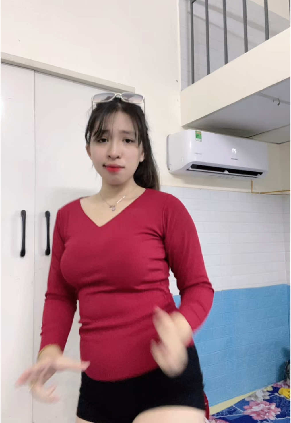 Đổi chỗ cái nó bị flopp ngang luôn 😂#haelee #fyp #xuhuong 