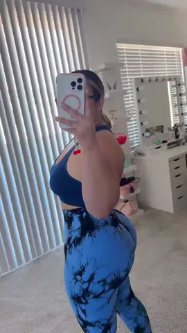 These leggings are a MUST HAVE! #gymleggings #gymgirlsoftiktok #leggings #gymfit #compression #tiktokshop 
