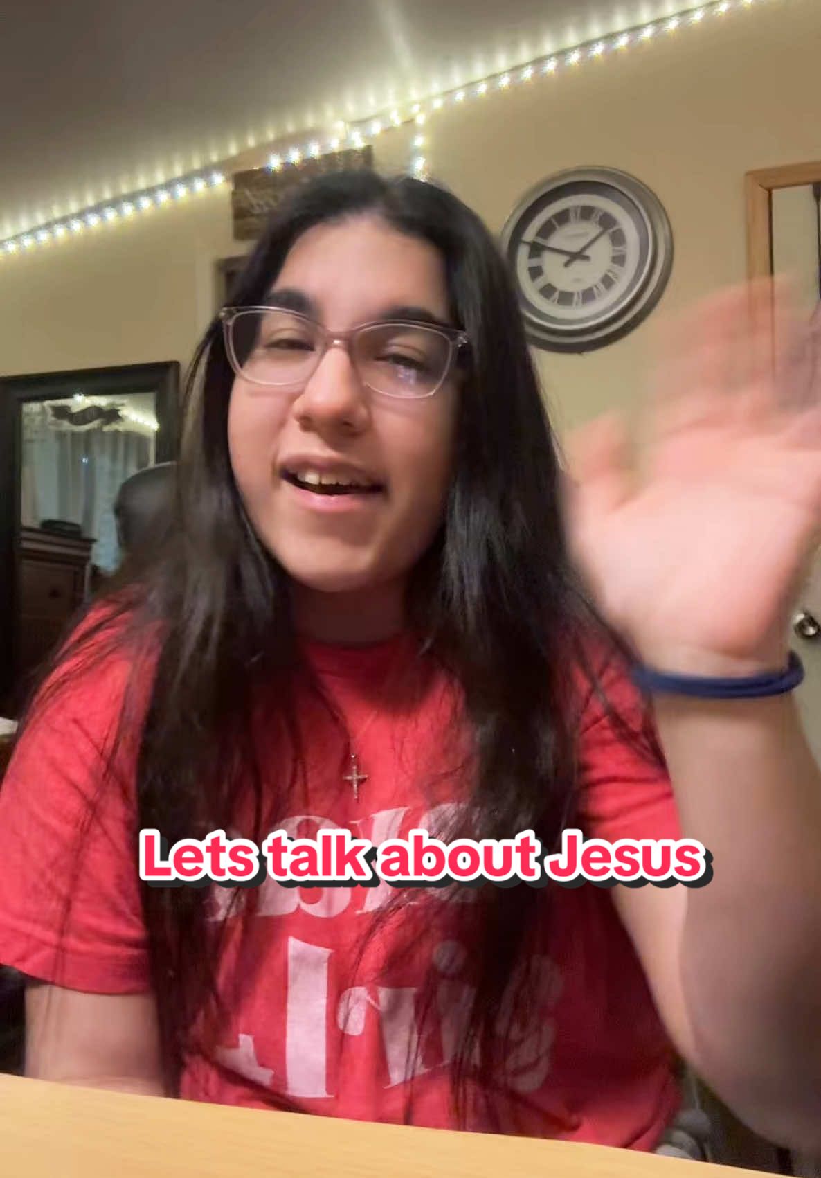 Life can be overwhelming, but God wants to give you peace #esthergreses #christiancontent #Jesus #christian #letstalkaboutJesus 