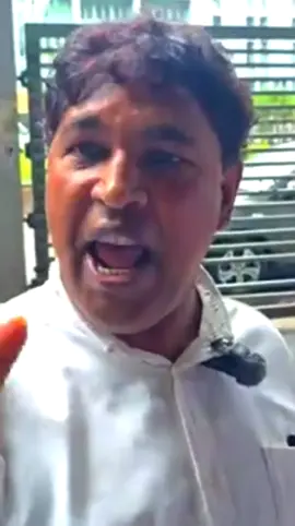 সাংবাদিকের কথায় এ কি বললেন জনতা:- আমি আওয়ামী লীগ করি, আওয়ামী লীগ তো বেগম জিয়াও করছে আওয়ামী লীগ তো মির্জা ফখরুলও করছে আওয়ামীলীগ এই দেশের সাড়ে সাত কোটি মানুষ আওয়ামী লীগ করছে আওয়ামী লীগ মানেই বাংলাদেশ। জয় বাংলা জয় বঙ্গবন্ধু