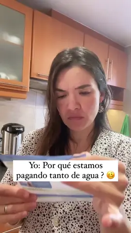 Bailándose todas las coreografías de K-pop ducha eternaaa 😂😂 al menos con los más chicos es al revés jajaja hay que obligarlos así que ahí se compensa un poco 🤣😅 #hija #adolescentes #duchaeterna #humordemamá #cuentadeagua 