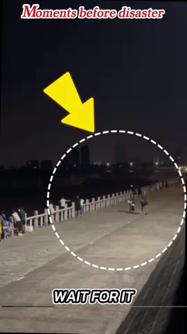 Moments before disaster #landslide #disasters #naturepower #momentbeforedisaster #naturaldisaster #for