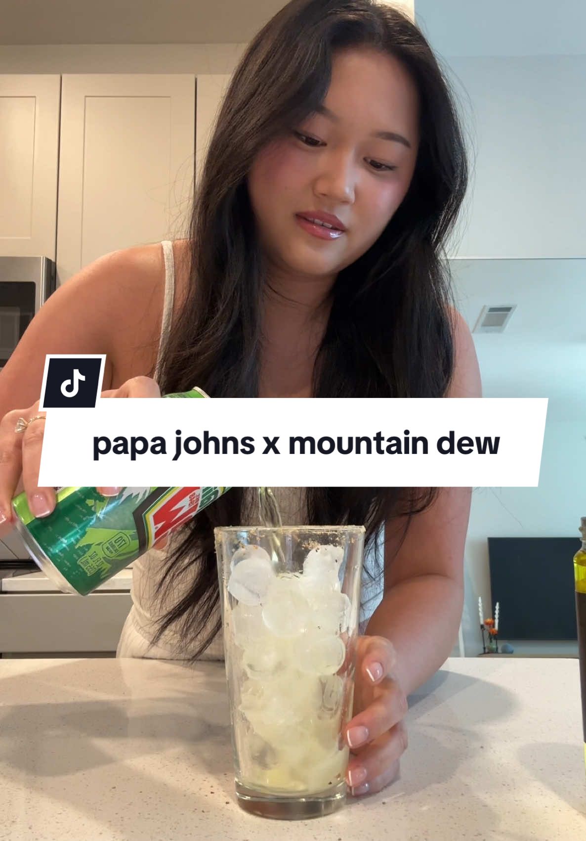 #AD | If loving dirty soda is wrong, I don’t wanna be right! 💚🌶️ @Papa Johns @Mountain Dew #PapaJohns_Partner #CiniDirtySoda #dirtysoda #drinktok #asmr #mountaindew #pizza #foodvlog #foryoupage #fypシ 