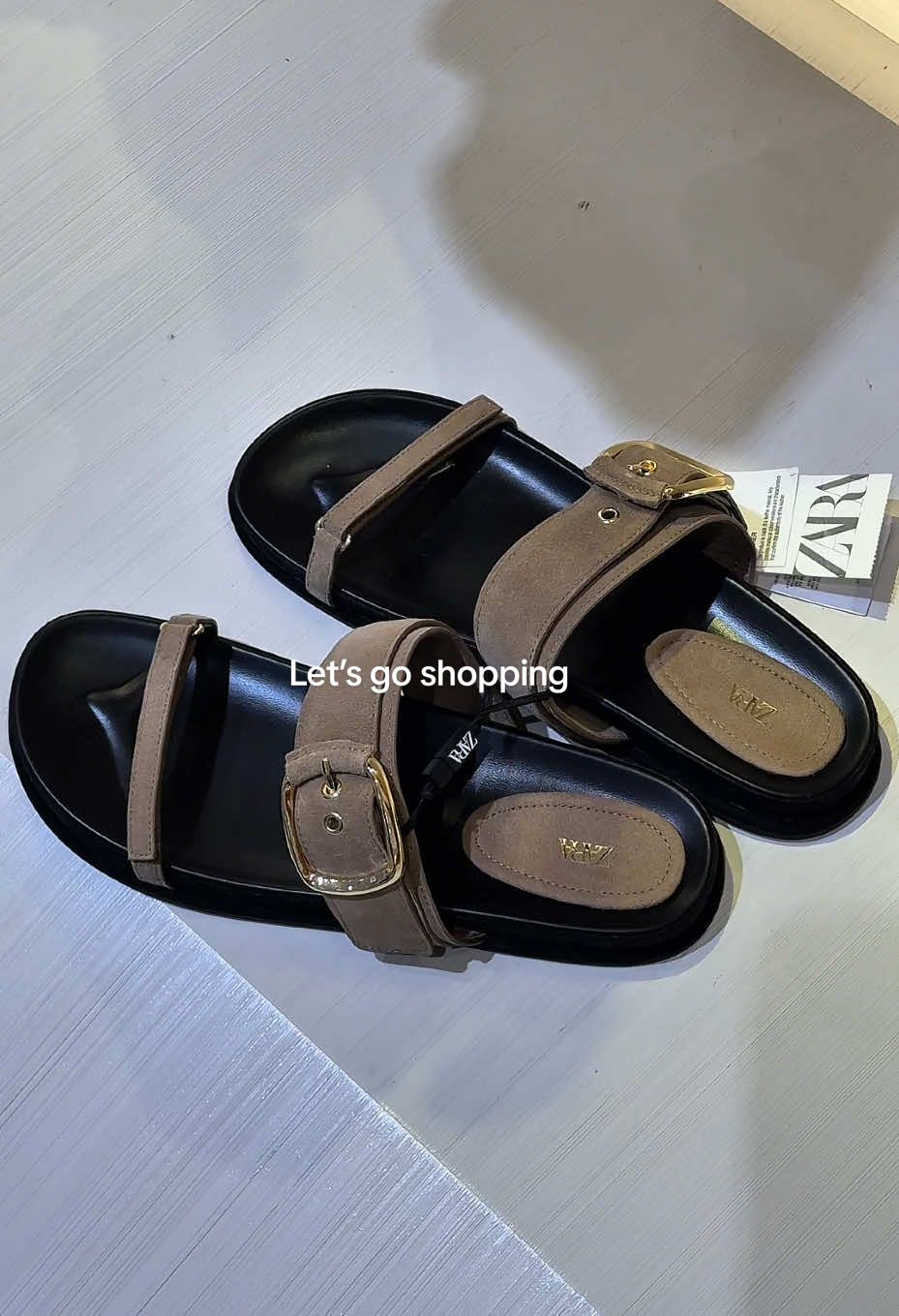 Let’s see the new Sunmer Arrivals. I went to my favorite stores @ZARA and @MCM @Coach then restocked and tried new makeup at @sephora and ended with seared shrimp dumplings @P.F. Chang's  A day well spent 🤗 💳 🍲  #shoppingvlog #Vlog #shopping #zara #mcm #coach #pfchangs #spendthedaywithme #summerlooks 