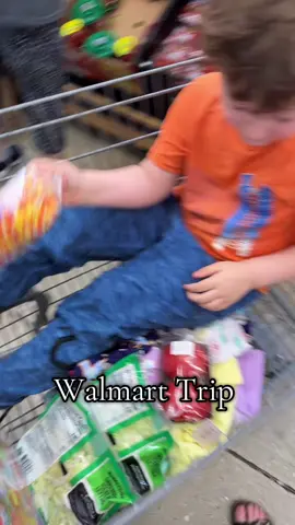 Walmart Trip to get dinner/treats!! #fyp #fy #groceryhaul #creatorsearchinsights 