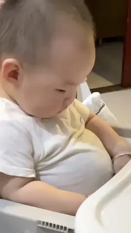 Trộm vía yêu em 🥰 #thoitrangtreem #embedangyeu #bodysuit #quanaotreem #sosinh #embedangyeu