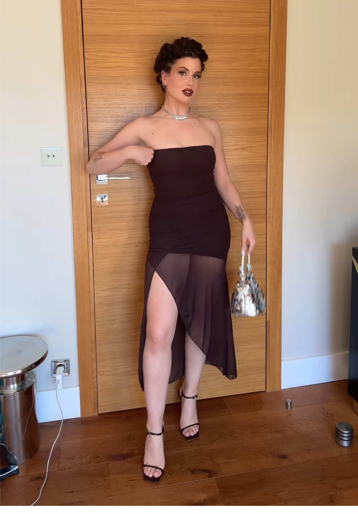Aidez moi à choisir ma tenue !! 🍫@Magnum Ice Cream #cannes2025 