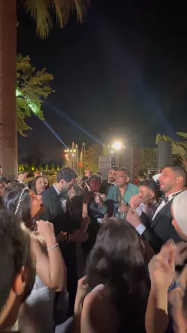 يلا بينا ❤️💃💃 #tablet_attalah #attallah_inthehouse #tabla #tablabaladi #wedding #weddingentertainment #entertainment #drumsoriental #oriental #tablet_attalla #طبلة_عطالله #طبلة #طبلة_شرقي #طبلة_مصرى