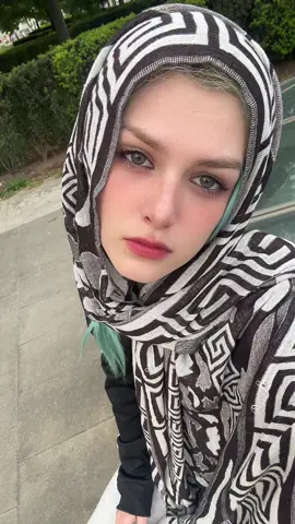 austria was okay— but i met some great people along the way #viennawaitsforyou #vienna #wien 