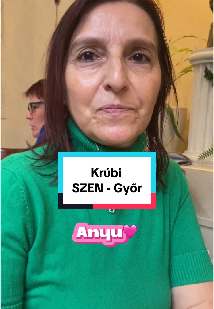 Süti. Anyu. Győr. Krúbi 🐓😀 #krúbi #krubi #krúbitok #krubitok #beato #betti #p#patrig#győrs#szen