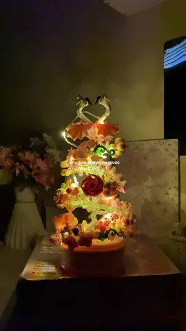 Who should give you one? #flowerbricks #gift #legoflowers #musicbox #perfectgifts #giftforher #giftideas #belilokal #fyp #foryou 