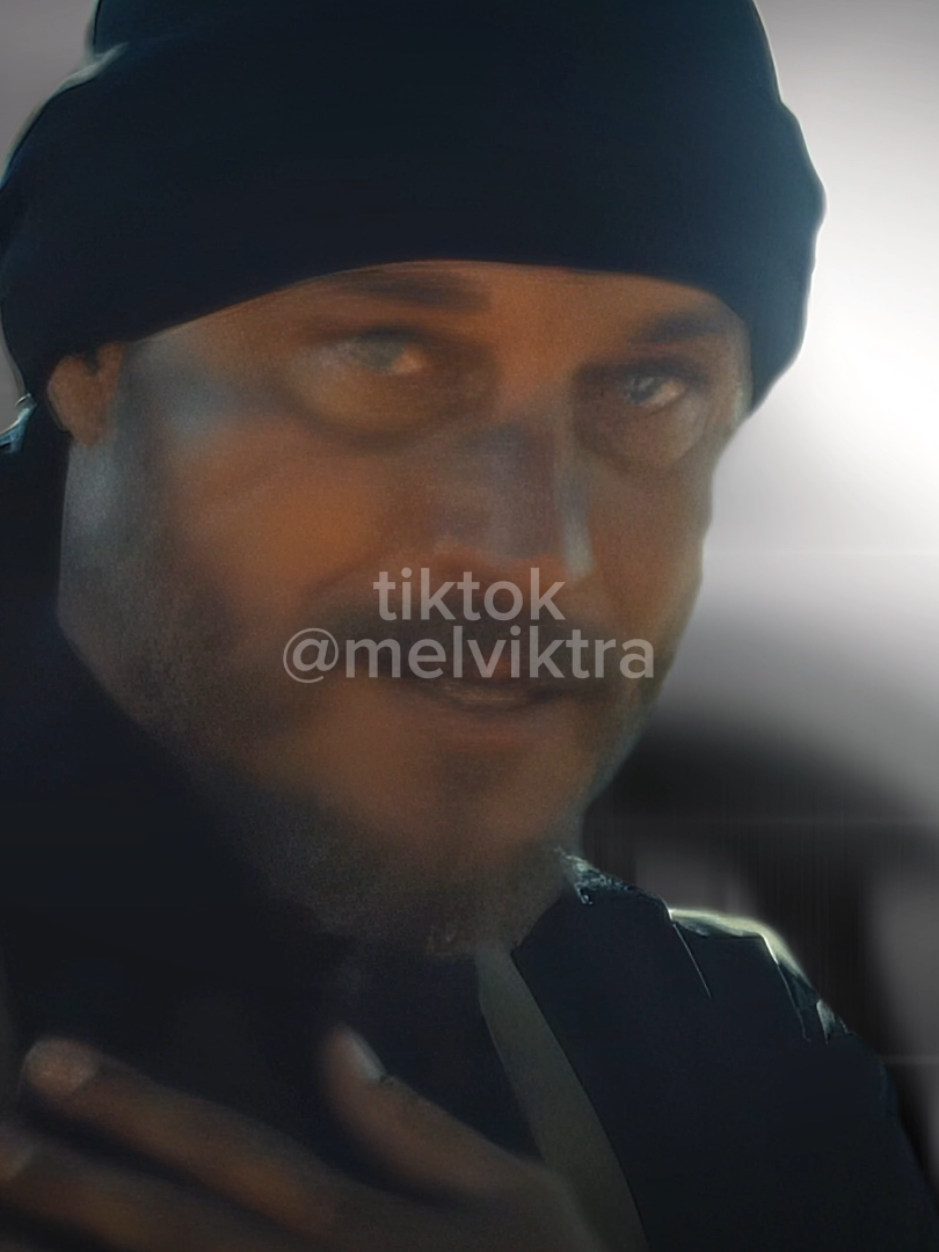 This is not Ragnar, this is Roman 🔥 Travis Fimmel edit 👉🏻 as Roman in the movie 