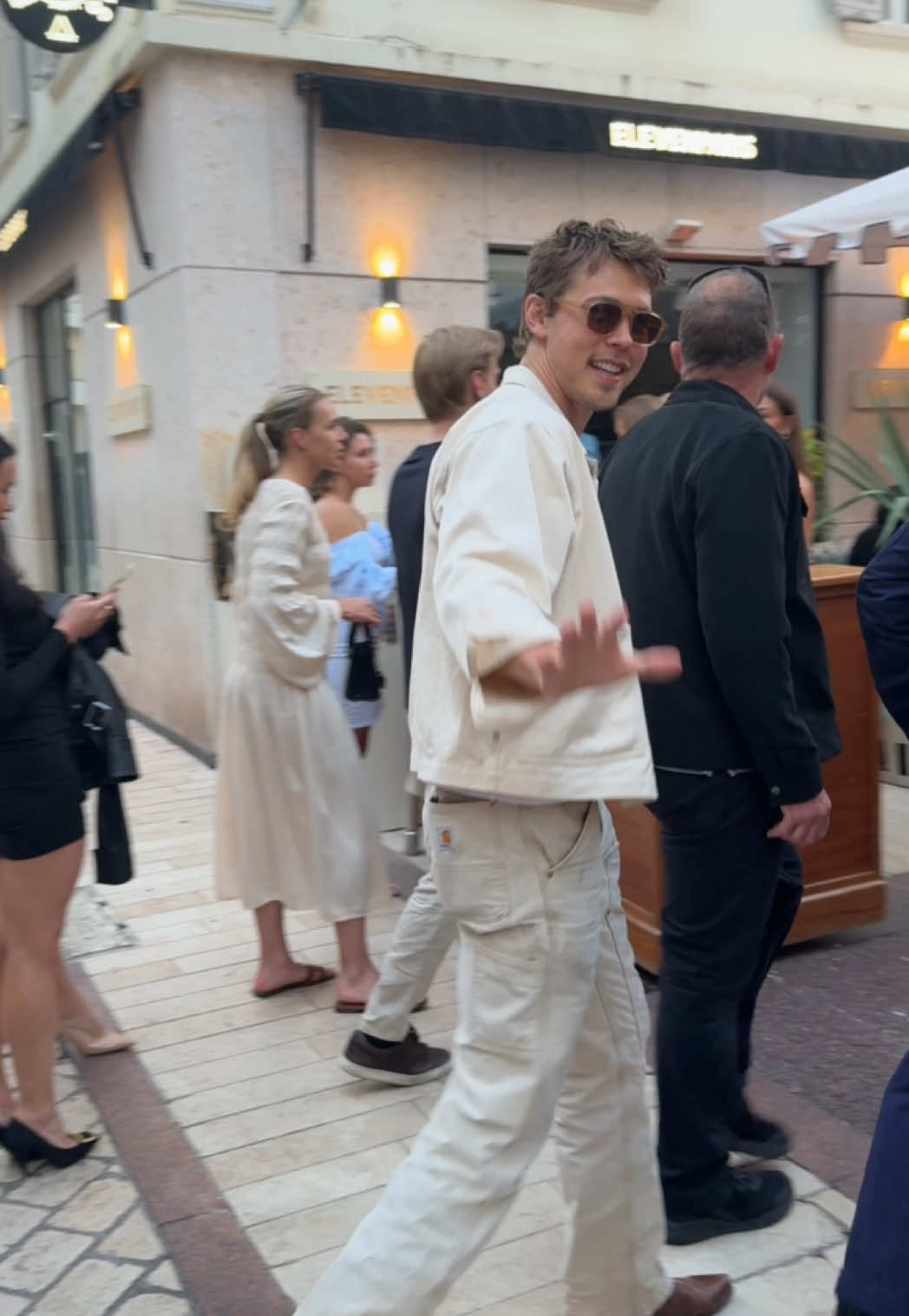 #austinbutler #cannes2025 #cannesfilmfestival #festivaldecannes #onregardequoi #TikTokFashion #fashiontiktok #filmtok 