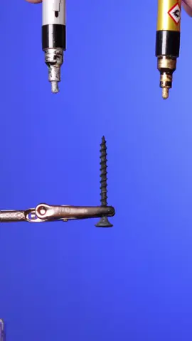 Screw & 2 markers (ASMR close up / macro) #closeup #macrovideo #viraltiktok #macro #slowmo #slowmotion #DIY #fastmotion #macrobeauty #satisfying #satisfyingvideo #satisfyingasmr #asmrvideo #asmrsounds #closebluemonkey #object #zoom 