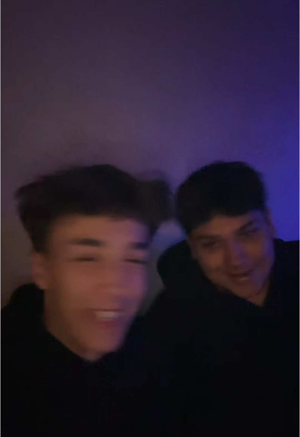 ✌🏽