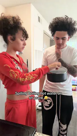 😂😂😂 #viral #couples #funny #prank 