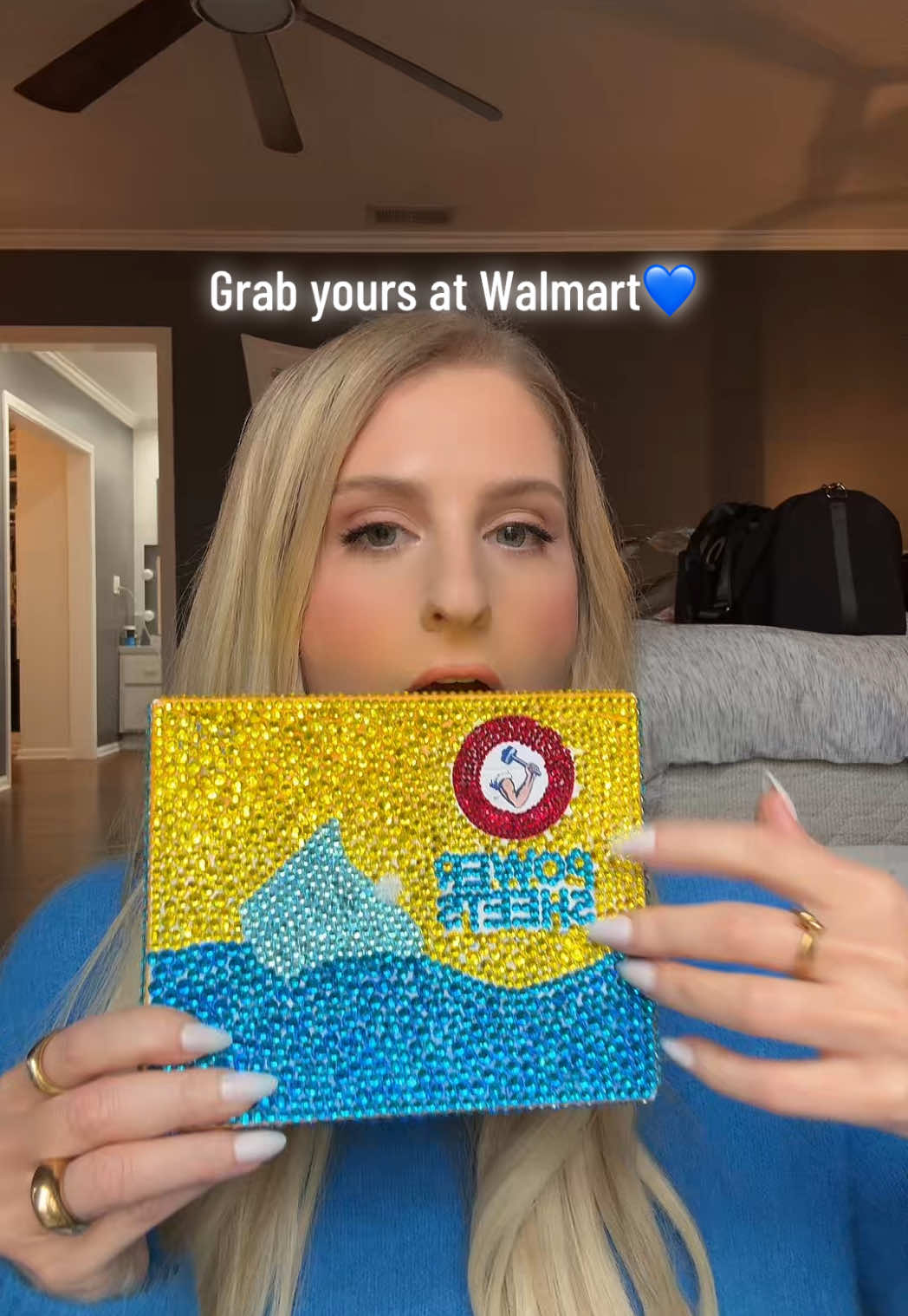 a bedazzler hates to see me comin ✨💅💙 grab your Arm & Hammer Power Sheets detergent sheets at Walmart today! @ARM & HAMMER Laundry #armandhammerpartner 