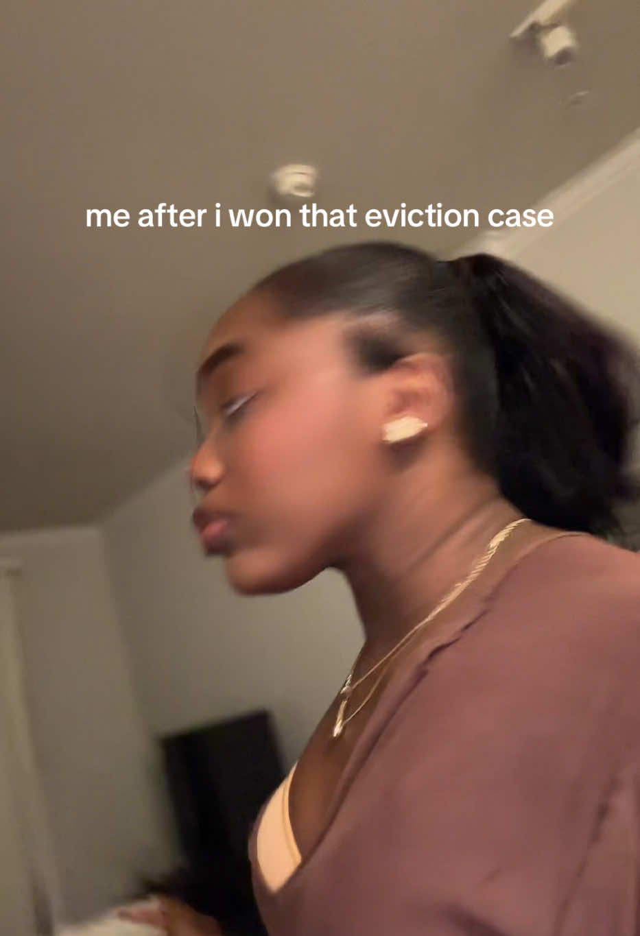 lights on AND i still got my renters insurance 😭😂 these residential properties gone learn from ME ! #eviction #evictionnotice #viralvideo #😂😂😭 