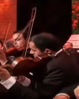 قال الطبيب لـ اهلي لما نظر حالي هذا المريض مسكين صعبان على حالي دقات قلبه تقول فارق حبيب سالي ماله دواء عندي غير شوفة الغالي #محمد_عبده #محمد_عبده_فنان_العرب #فنان_العرب #فنانين_العرب #ti̇ktok #you #musica #abdu #exblore #exboyfriend #exblor #اكسبلور #اكسبلورexplore #اكسبلورر #اكسبلوررررر #اكسبلور_تيك_توك #اكسبلور_تيك_توك_المشاهير 