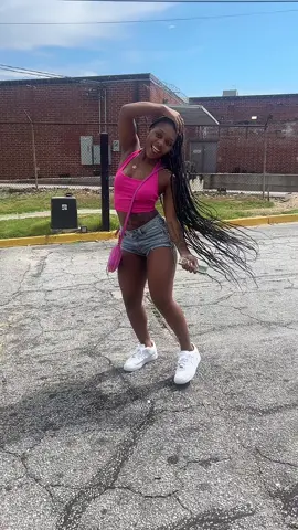 My nephew said my auntie that girl😂🩷🩷