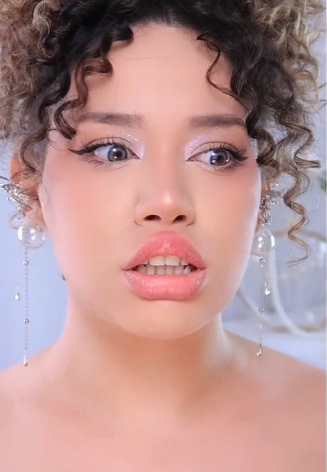 Sim ou não? Eu amo testar esses truques Cola Do @Mercado Livre Moda ID XXHW4W-E4A7 #OMelhorDaBeleza #TemModaNoMercadoLivre #maquiagem #maquillaje #beautyhacks #makeuphacks 