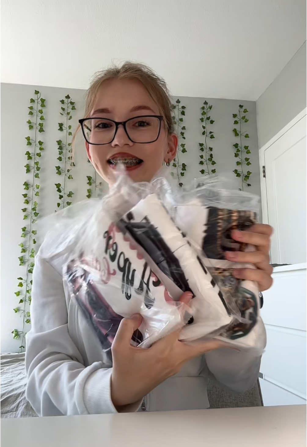 @artonwheels.co #fyp #foryoupage #fypp #outfit 