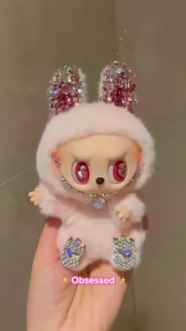 😻✨ i can’t 🥹🩷✨ #labubu #crystal #rhinestone #crstallabubu #blingedlabubu 