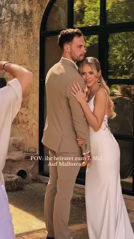 POV: ihr heiratet zum 7. Mal. Auf Mallorca🥹 so ein wunderschönes Styled shoot 🫶🏻 h&m: @hairnomade dress @freudentraenen_dein_brautladen Foto: @ulla_schreiber✨ #modelcouple #styledshoot #wedding #weddingdress #photoshoot #model #couplemodel #mallorca #weddingday #fyp 