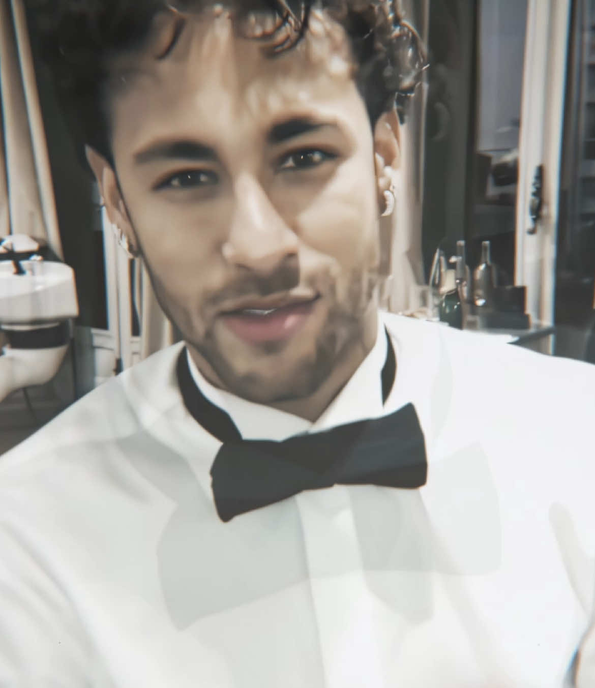 all presets used, are in my bio! (January Pack), and also join our server!! #aftereffects #Soccer #footballtiktok #neymar #edit #viral 