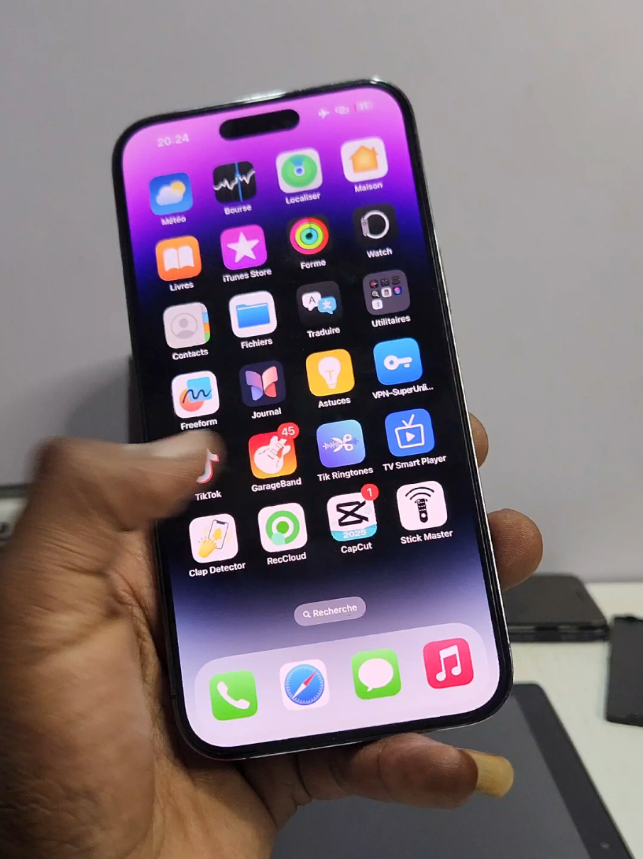 Comment retrouver ton iPhone #iPhoneTips #iOS18 #astuces #tips #Tech #iphonetips #iphone #clapdetector #astucesandroid 