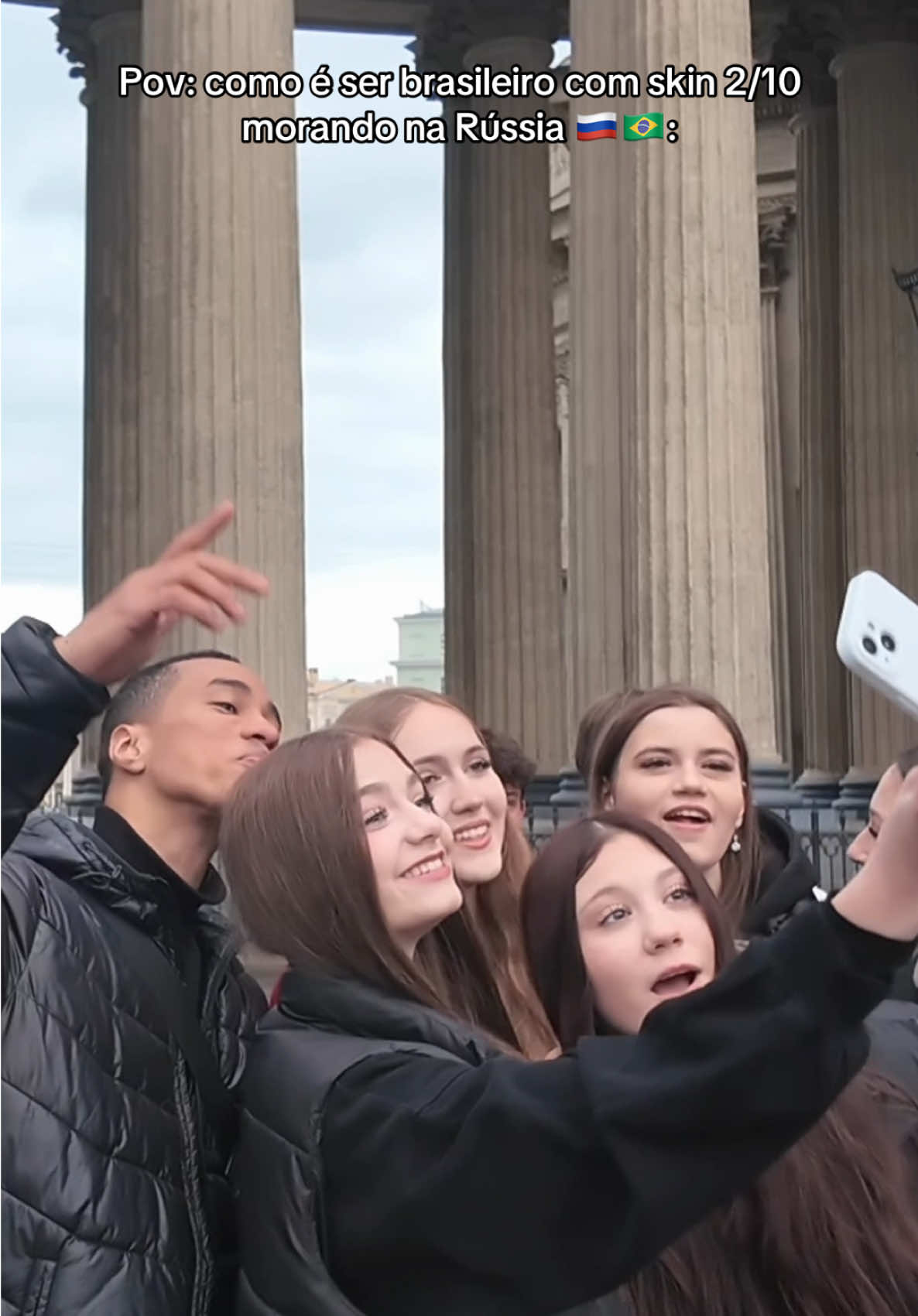 Siga para mais vídeos na Rússia 😎🇷🇺🇧🇷 #russia #russian #bazzine #mulheresrussas #raiam #russas #iwantrussiangirl #russiangirl #russa #raiamsantos