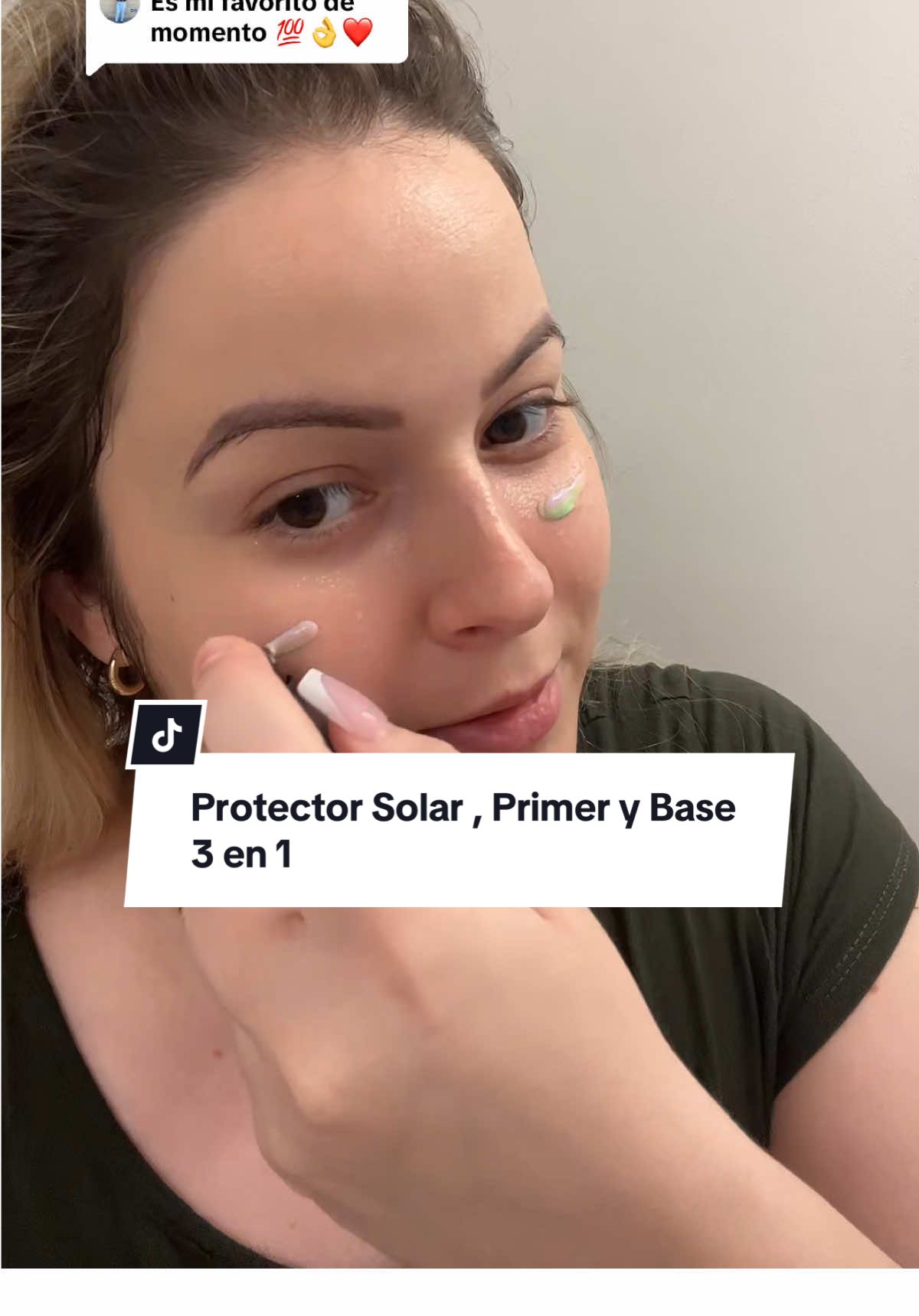 Respuesta a @🇨🇺💫🇺🇸  Protector Solar SPF 50 más primer y base!!  #tintedsunscreen  #primer #base 