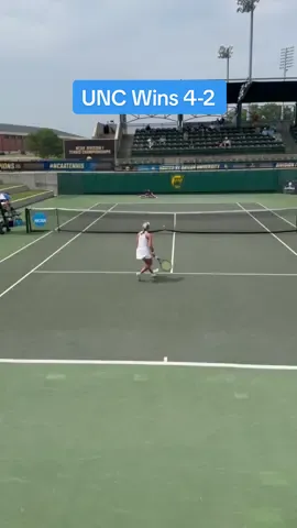 Claire hill beat Gaby Rivera 6-4 6-3 to clinch the match 4-2. The Tarheels are now into the semis and are looking strong for their next match. #D1 #Tennis #NCAA 