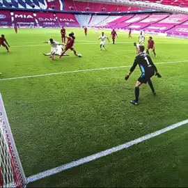 يوم كنا صغار | #راشد1432 #بايرن_ميونخ #مهارات #موسيالا #بايرن_ميونيخ #برشلونة #الدوري_الالماني #bayern @Jamal Musiala 