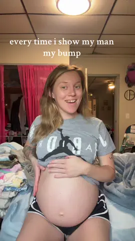 turns out men really do love pregnant women 😆🥰 #fyp #pregnancy #babybump #whereyourclothesat 