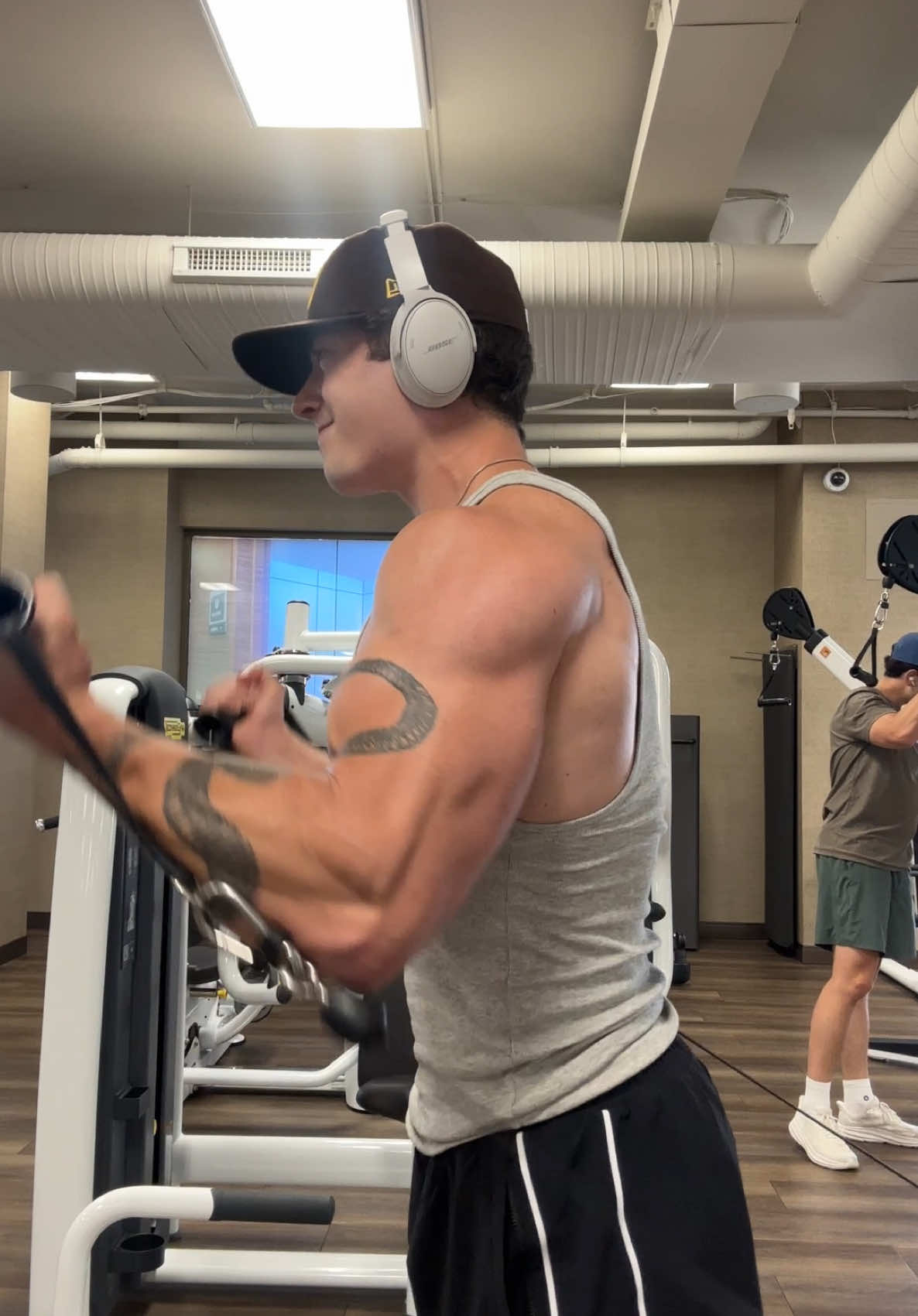 lana + gym = 💰