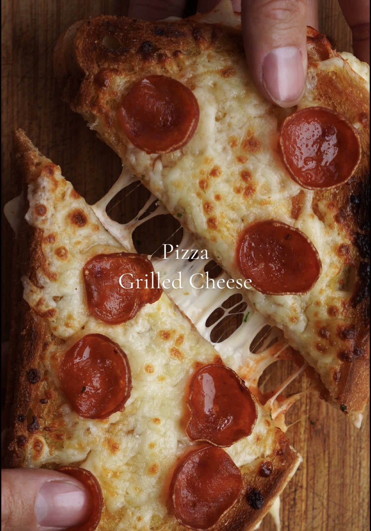 A pizza grilled cheese, or a pizza sandwich? What would you call this? Just don’t forget to dip in, you knoowww @Hidden Valley Ranch 😏  #foodtiktok #FoodTok #pizza #sandwich #FoodLover #tiktokfood #cooking #Recipe #EasyRecipe #foodlover #foodporn 