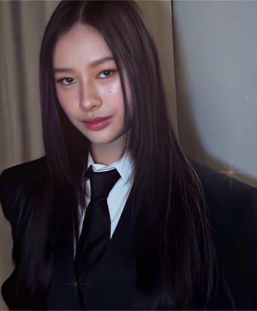 she should wear suits every day #milkpansa #ysl #23point5 #23point5theseries #23point5edit #ongsasun #ongsasunedit #milklove #panly #overrukk #wlw #viral #edit #fyp #foryou