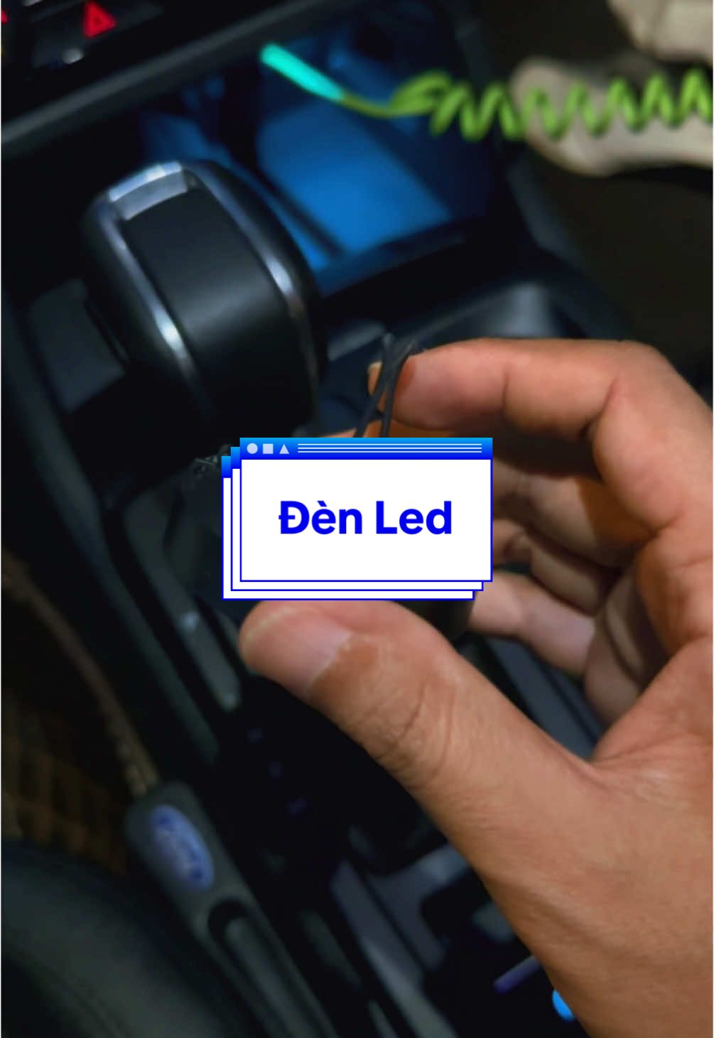 Đèn led gắng cửa gió xe hơi #yeuxe #mexe #ledoto #bonbanh #xedovietnam 